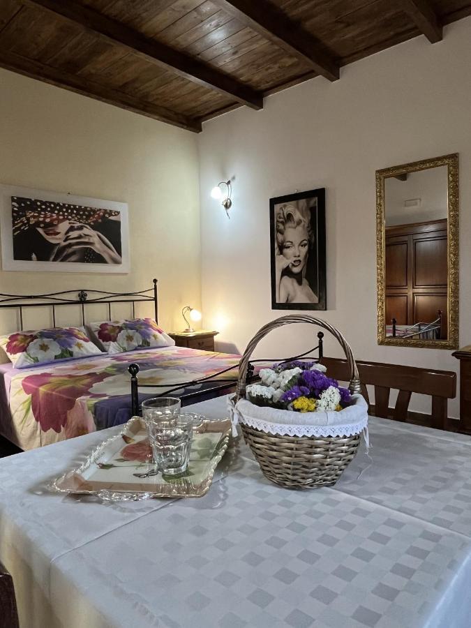 Masseria Agriturismo Fontanella ナルド エクステリア 写真