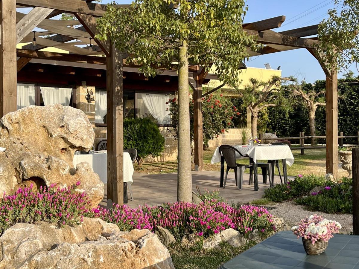 Masseria Agriturismo Fontanella ナルド エクステリア 写真