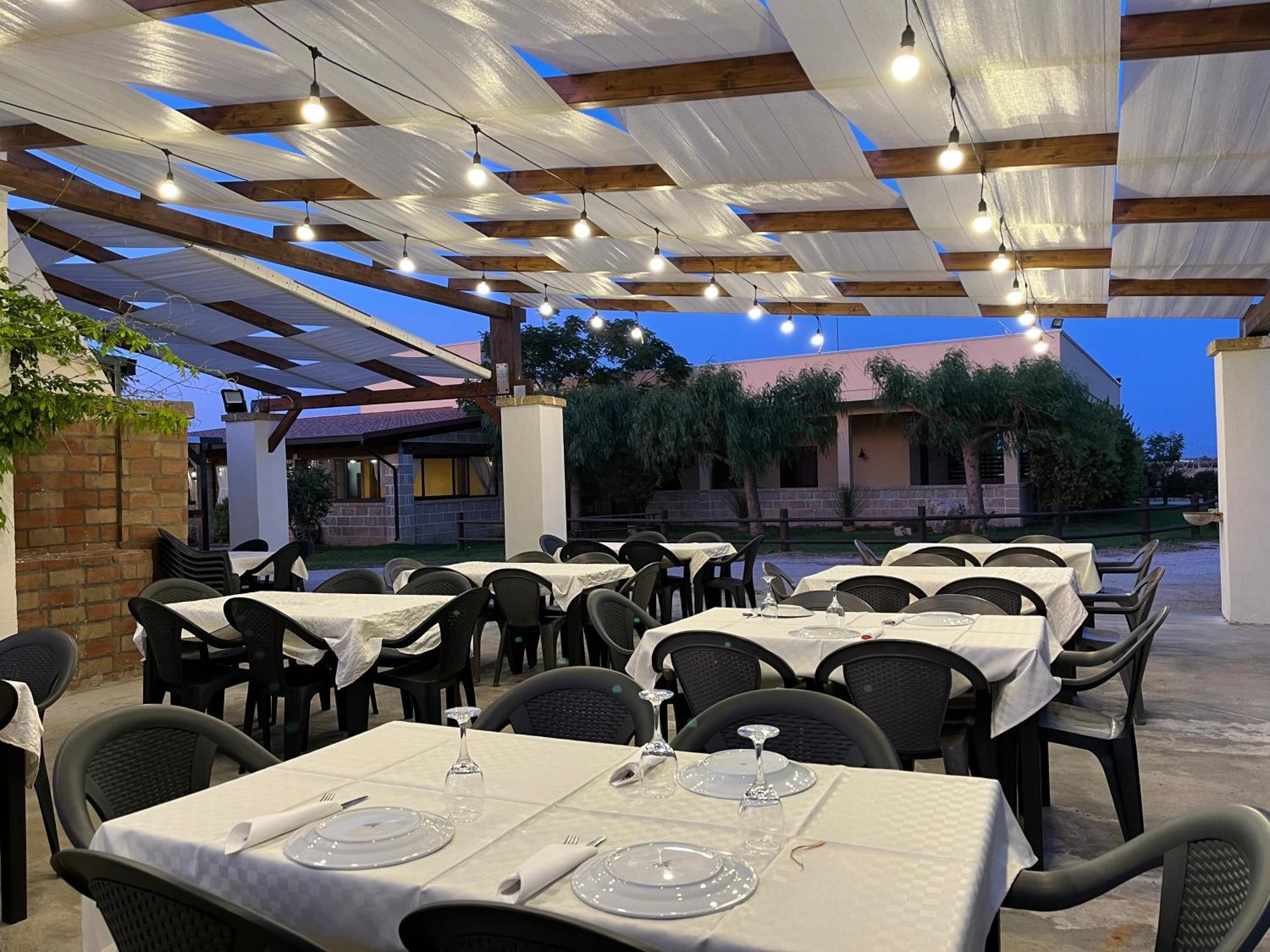 Masseria Agriturismo Fontanella ナルド エクステリア 写真